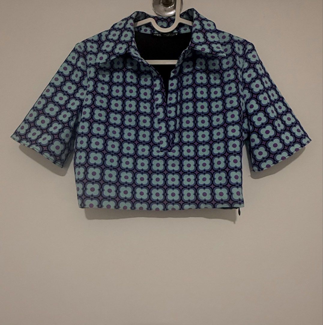 Zara Retro Floral Collared Cropped Top (Category: Blouses) located in Naga. Submitted by tiindahunts (Listing ID 1436608142, Image 3). Description: From Hongkong box!.