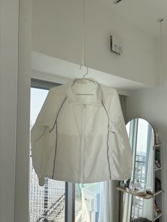 （分類：）位於 。 由 daisyleeky 提交（商品編號 1436736840，圖片 1）。簡介： 。