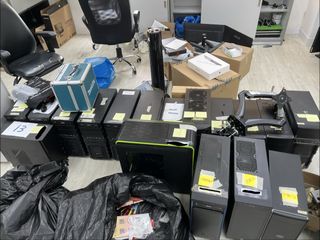 Large Quantity of Computer Cases + Motherboards455679521986324480