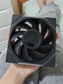 Black Computer Fan455931777946767360