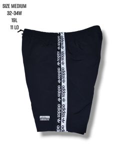 (Category: ) located in . Submitted by hustlehardthriftshop (Listing ID 1436732563, Image 1). Description: .