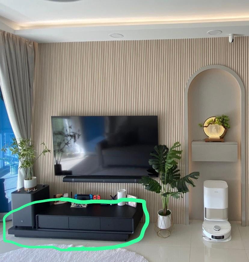 Adjustable TV Console (Category: TV Consoles) located in Singapore. Submitted by junliang91 (Listing ID 1436691237, Image 1). Description: .