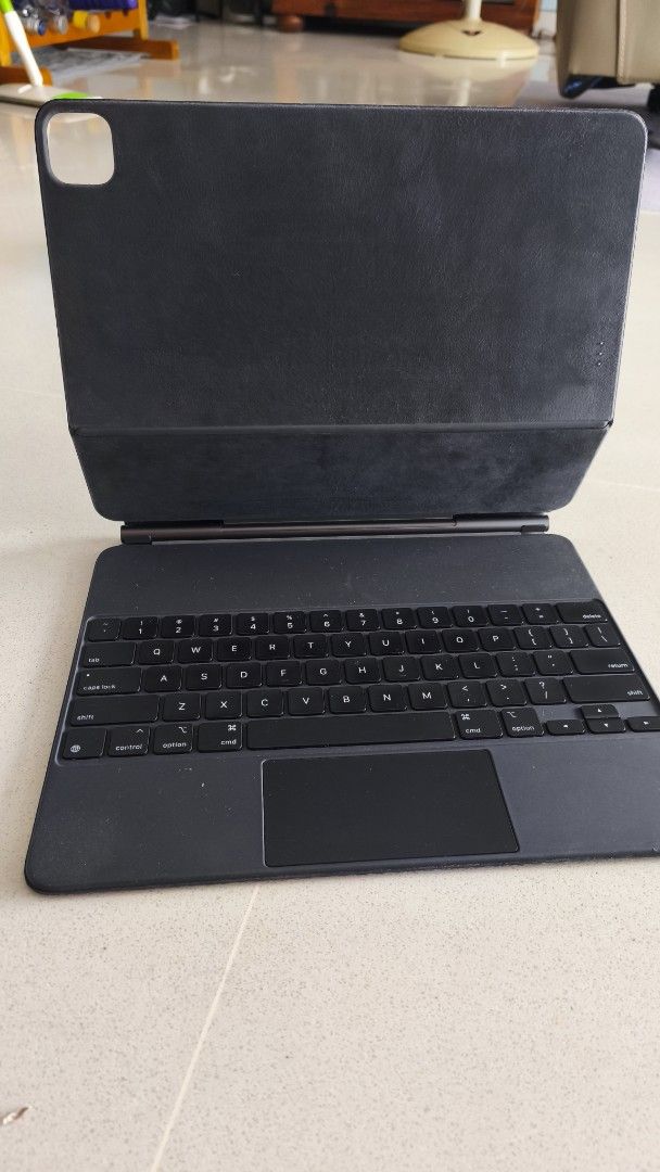 Apple Magic Keyboard for iPad Pro 13 inch448409706672967681