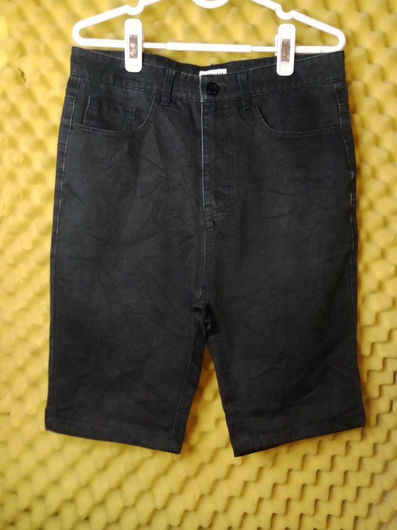 Balenciaga UNIFIT Shorts (Category: Luxury Apparel) located in Mabitac. Submitted by kitothrifty (Listing ID 1436791285, Image 1). Description: Balenciaga Unifit Short Size: XXS Dimes: W - 30 , L - 21 , T - 10 , H - 8.
