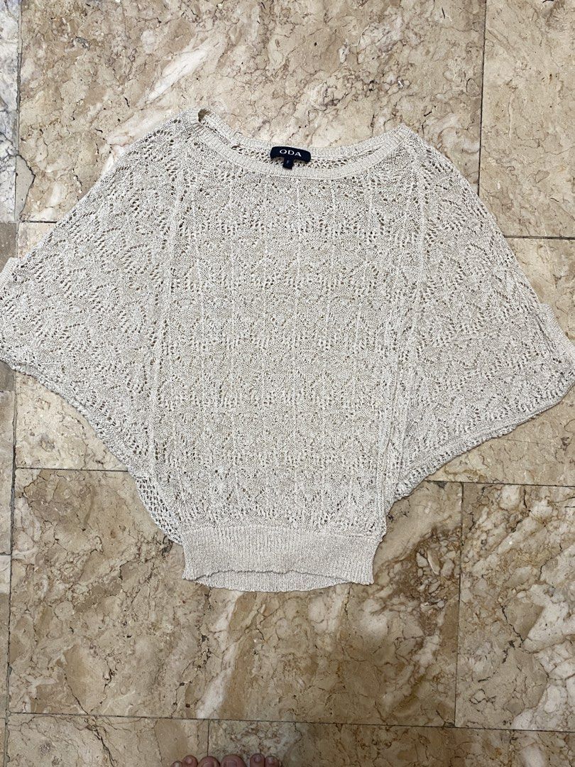 Beige Knit Crochet Top (Category: Sleeveless) located in Manila. Submitted by me6umi898 (Listing ID 1436809650, Image 1). Description: Loc: quezon city MOP: gcash MOD: jnt/lalamove.