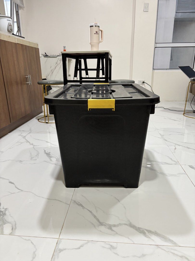 Big Storage box (Category: Storage Boxes & Baskets) located in Taguig. Submitted by kaysci (Listing ID 1436763945, Image 2). Description: .