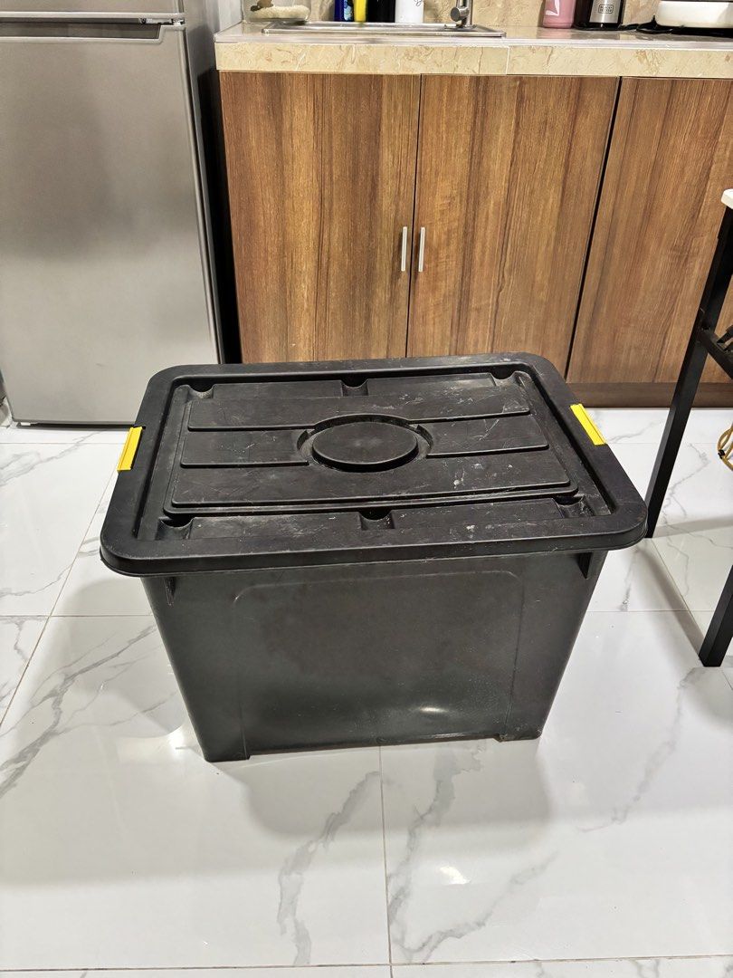 Big Storage box (Category: Storage Boxes & Baskets) located in Taguig. Submitted by kaysci (Listing ID 1436763945, Image 3). Description: .