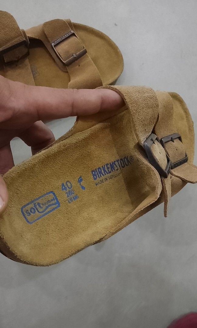 BIRKENSTOCK ARIZONA SIZE 40 (Category: Slippers & Slides) located in Iloilo. Submitted by skerittt (Listing ID 1436725600, Image 2). Description: BIRKENSTOCK ARIZONA SIZE 40 NO FLAWS.