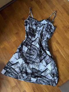 (Category: ) located in . Submitted by nelleeclothes (Listing ID 1436700416, Image 1). Description: .