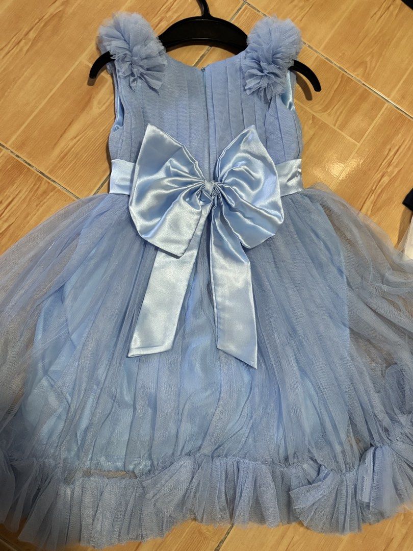 Blue Tulle Gown/Dress (Category: Babies & Kids Fashion) located in Bacoor. Submitted by aiiljhayyy (Listing ID 1436739615, Image 2). Description: For 4 years old No flaws.