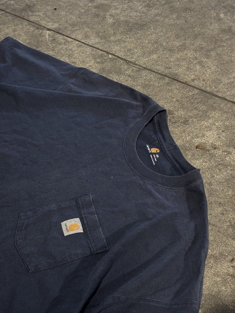 Carhartt Pocket Tee - Navy Blue - 2XL (Category: Tshirts & Polo Shirts ) located in Batangas. Submitted by aimhrandel40321 (Listing ID 1436762503, Image 3). Description: CARHARTT K87 POCKET TEE Issue : none (need wash) Condition : Excellent (need wash) Size on tag : XL Color rate : 8.8/10 Width × Length : 29 x 31 Mine: 700 + Shipping fee.