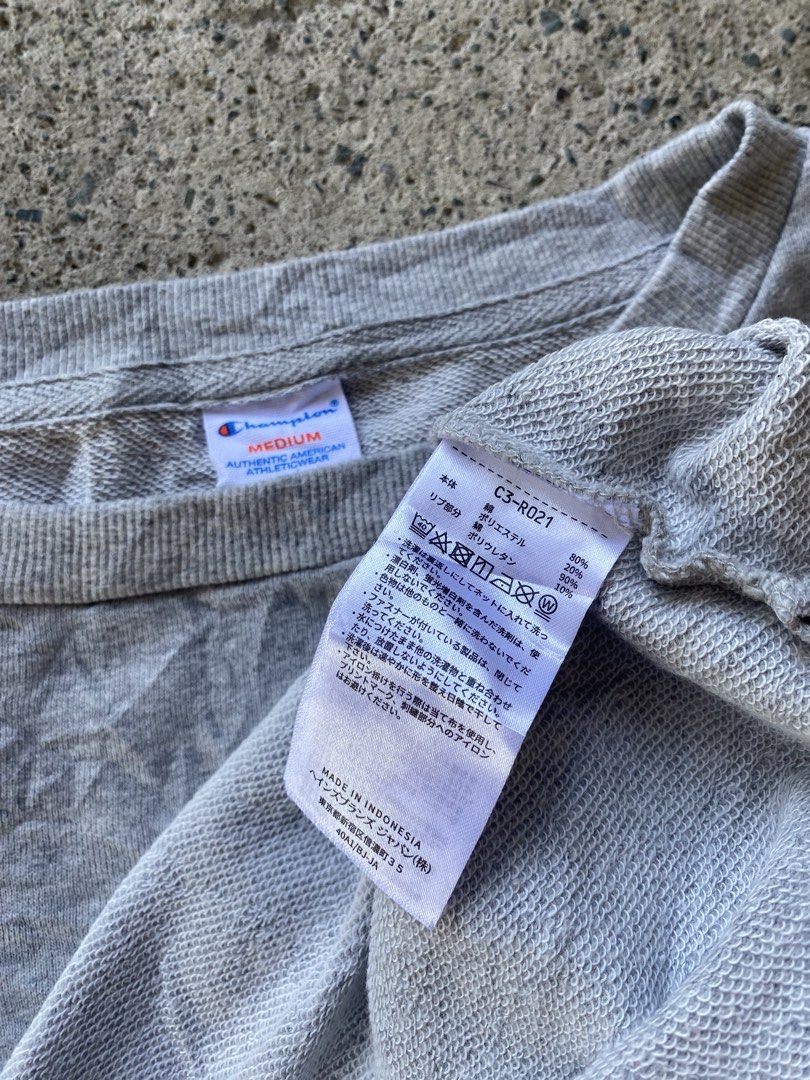 Champion Boxy Fit Shirt (Category: Tshirts & Polo Shirts ) located in Rizal. Submitted by various.stuff (Listing ID 1436731524, Image 3). Description: Item: Champion Boxy Fit Shirt Dimes: 24.5 x 26.5 Condition: Excellent Color rate: 9.7/10 Issue: none.