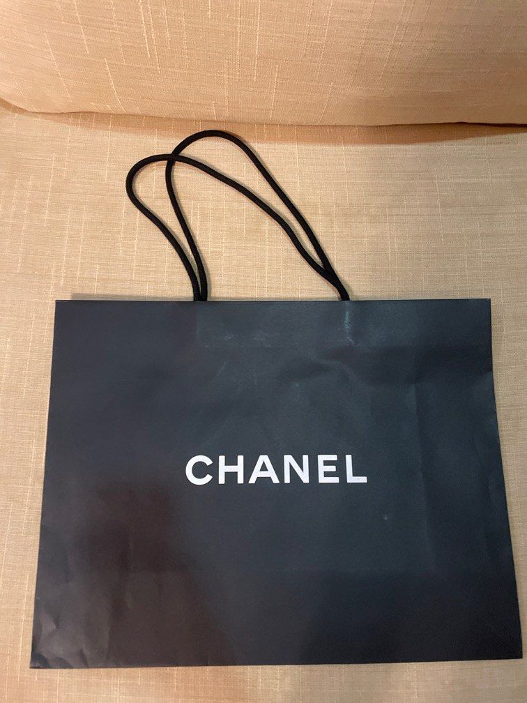 Chanel paperbag (Category: Luxury Bags & Wallets) located in Cebu City. Submitted by kiki_closet168 (Listing ID 1436795731, Image 2). Description: Size 17in x 13in x 6in.