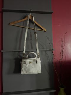 (Category: ) located in . Submitted by dip.thrift (Listing ID 1436730669, Image 1). Description: .