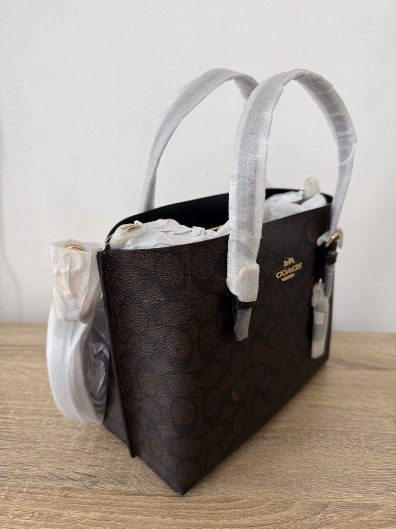 Coach Mollie 25 walnut sig (Category: Luxury Bags & Wallets) located in Antipolo. Submitted by ritzkenzo_olshop06 (Listing ID 1436653603, Image 3). Description: .