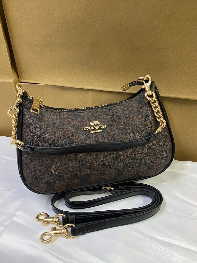 Coach Teri (Category: Microphones) located in Candelaria. Submitted by pinkykeenshop (Listing ID 1436783985, Image 1). Description: .