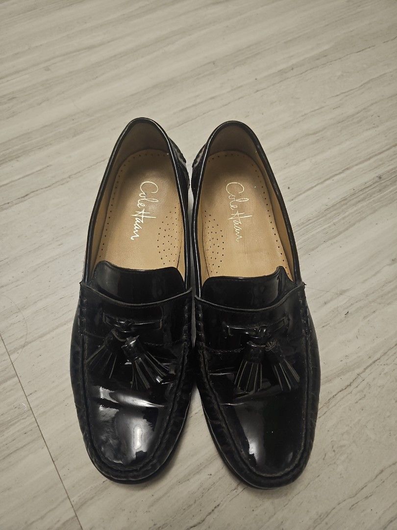 Colehann loafers (Category: Loafers) located in Cainta. Submitted by houseofseconds (Listing ID 1436741773, Image 1). Description: size 8 dress shoes .Made in India.Very good condition .Can make a good deal to interested buyer..