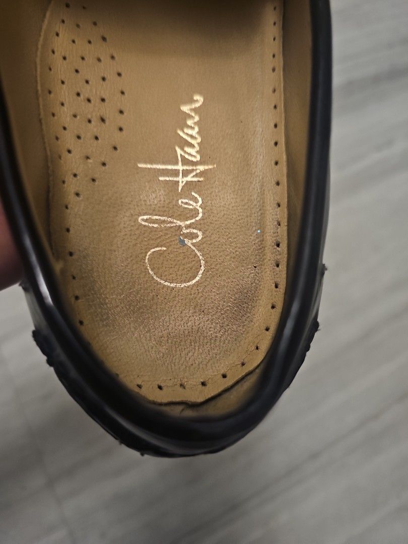 Colehann loafers (Category: Loafers) located in Cainta. Submitted by houseofseconds (Listing ID 1436741773, Image 3). Description: size 8 dress shoes .Made in India.Very good condition .Can make a good deal to interested buyer..