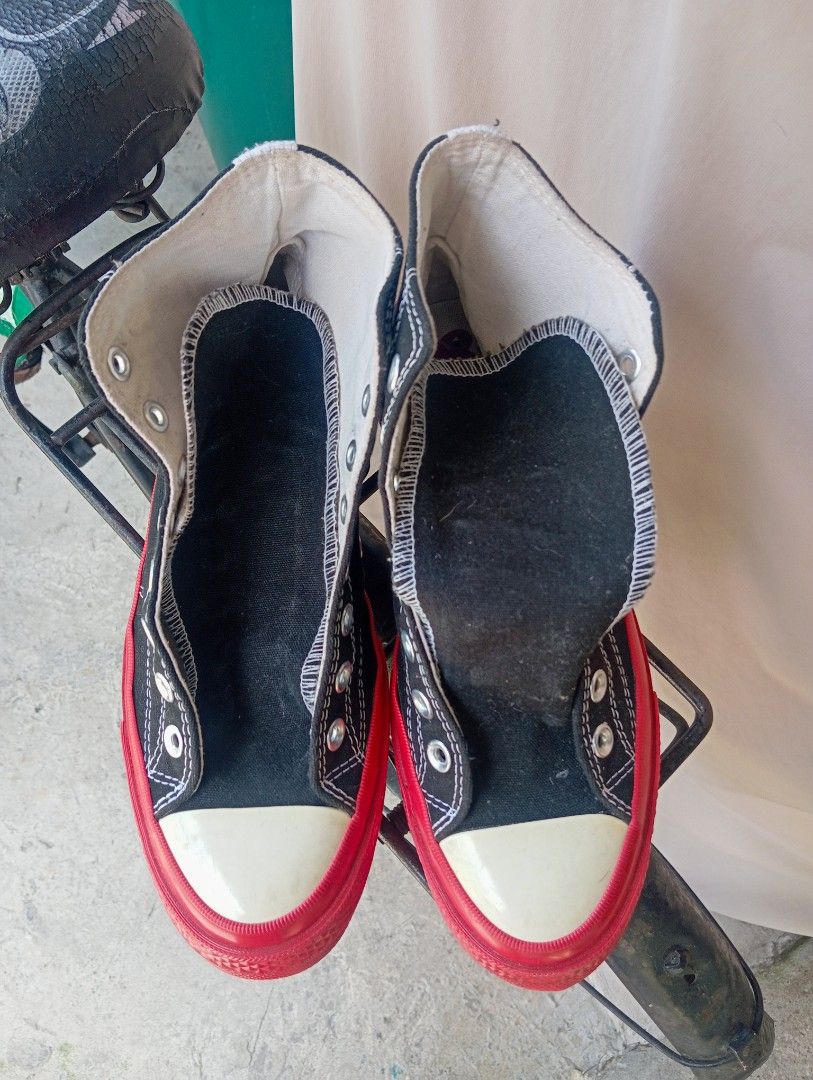 Converse x CDG PLAY High Red Sole (Category: Sneakers) located in Bulacan. Submitted by flipsrus (Listing ID 1436687429, Image 3). Description: - 25 CM - No Box - No Lace - Need wash last price na.