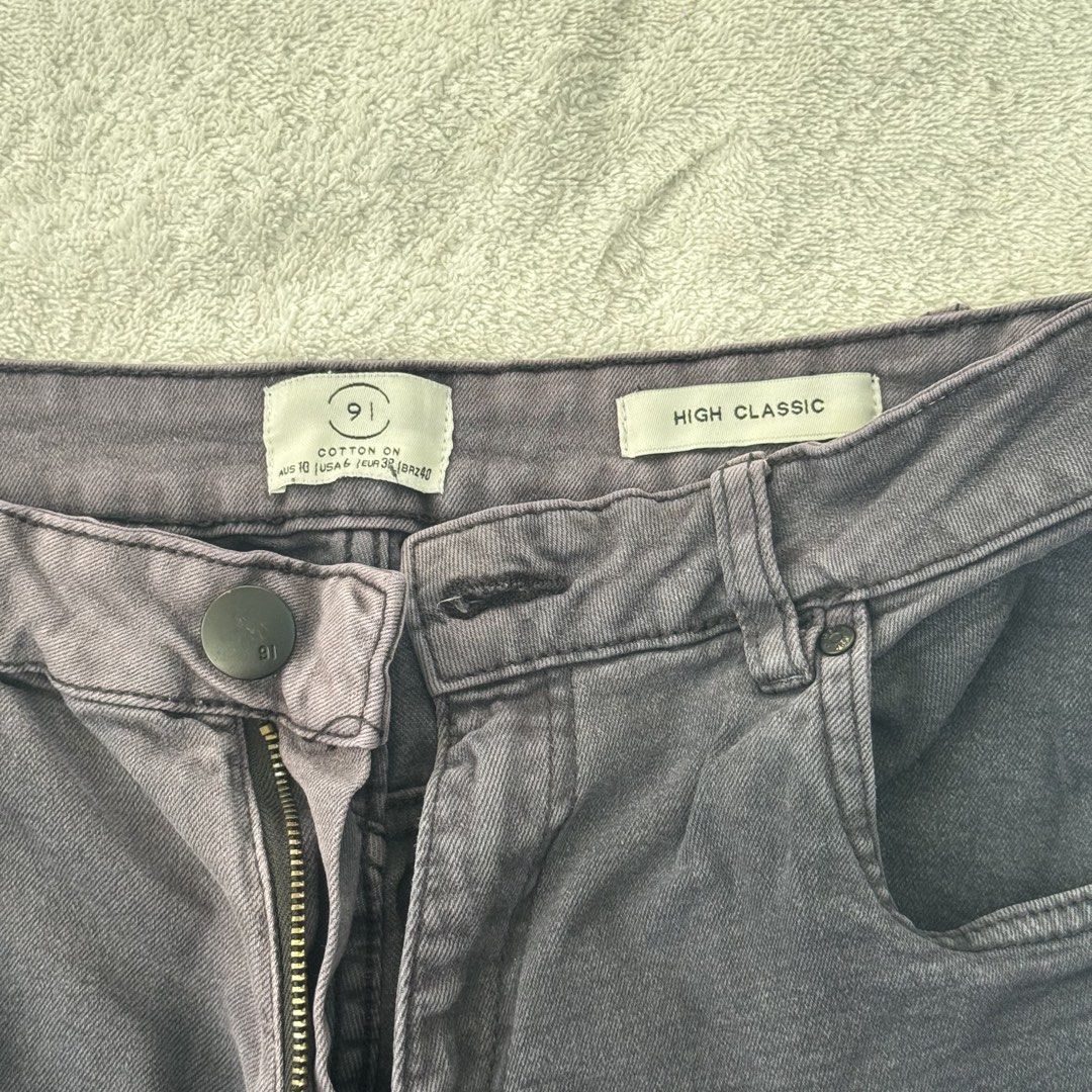 Cotton on faded black shorts (Category: Shorts) located in Manila. Submitted by peridolivia (Listing ID 1436699669, Image 2). Description: .