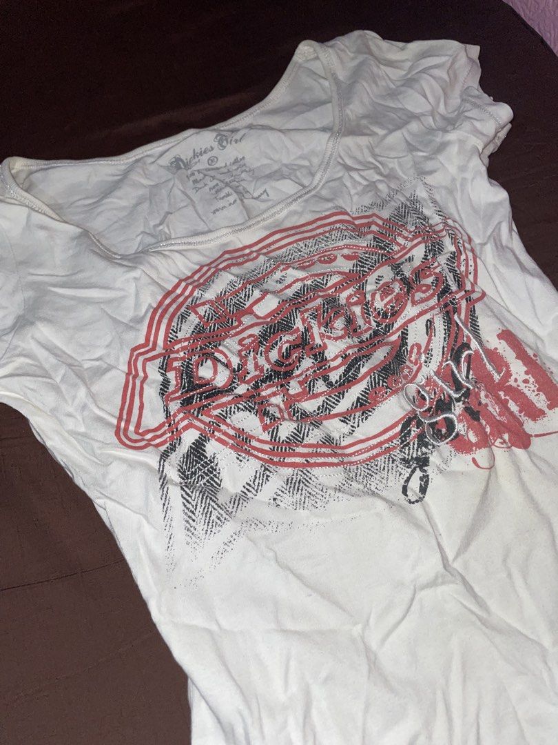 Dickies Girl White Graphic Tee (Category: Shirts) located in Quezon City. Submitted by radiusmile (Listing ID 1436796306, Image 3). Description: - White Dickies Girl t-shirt - Graphic print on front - Scoop neck - Short sleeves - Fitted silhouette - Dickies logo in red and black - Dickies tag near hem - Can fit extra small to semi-medium.