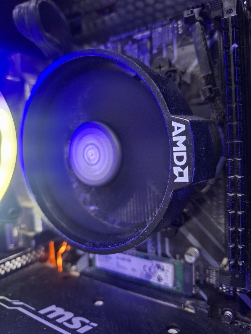 Dreamcore built Gaming PC448744095346872323