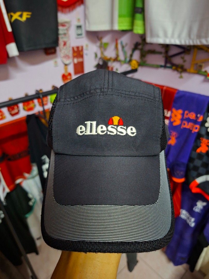 Ellesse Cap (Category: Cap & Hats) located in Kapar. Submitted by ayepdanial (Listing ID 1436807521, Image 1). Description: condition tip top 9.5/10 warna masih cantik & no defect.