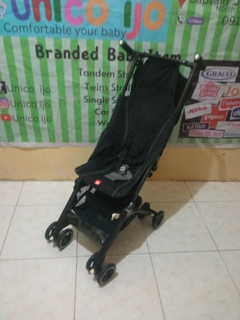 GB Pockit Stroller - Black (Category: Strollers) located in Caloocan City. Submitted by Unicoijo02 (Listing ID 1436824565, Image 3). Description: - Black GB Pockit stroller - Compact and lightweight design - Includes a sun canopy - Five-point harness for safety - Easy to fold and transport - Suitable for babies and toddlers - Small wheels for maneuverability.