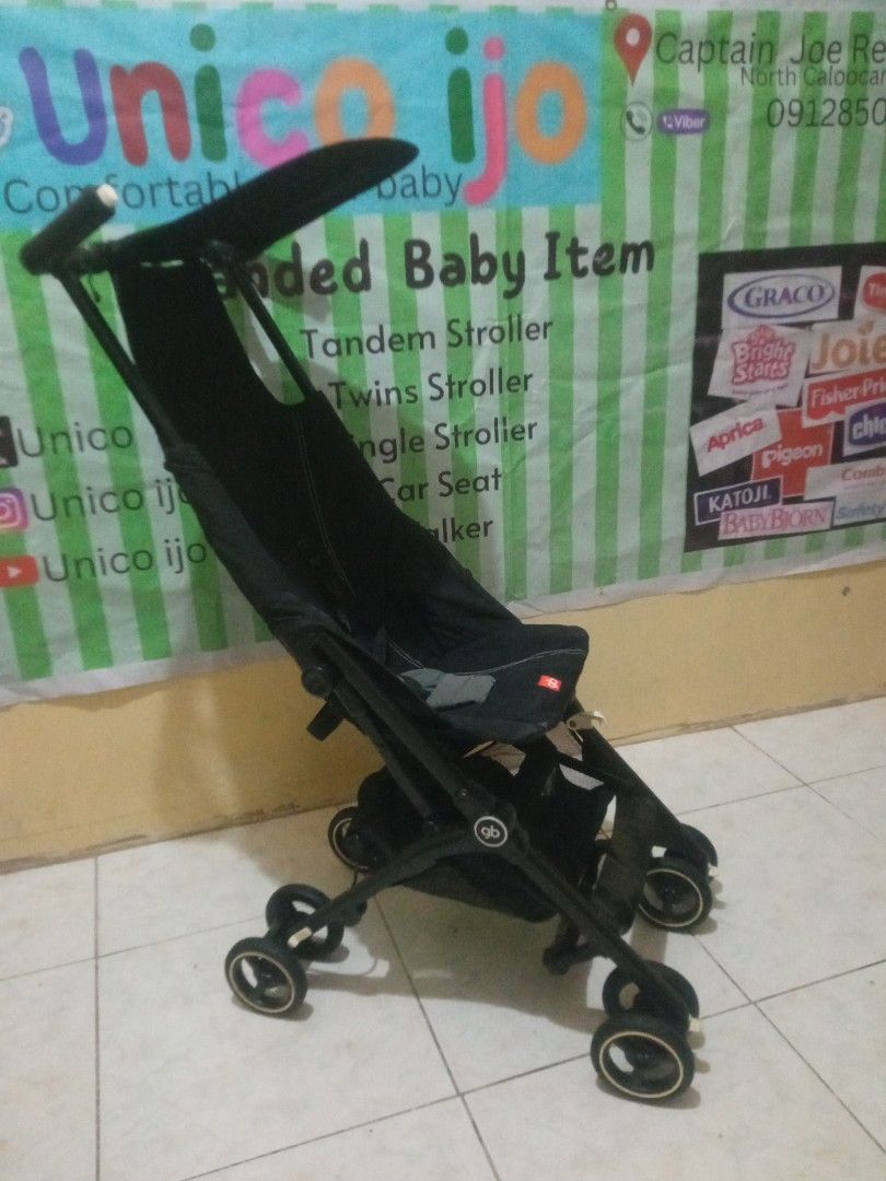 GB Pockit Stroller - Black (Category: Strollers) located in Caloocan City. Submitted by Unicoijo02 (Listing ID 1436824565, Image 2). Description: - Black GB Pockit stroller - Compact and lightweight design - Includes a sun canopy - Five-point harness for safety - Easy to fold and transport - Suitable for babies and toddlers - Small wheels for maneuverability.