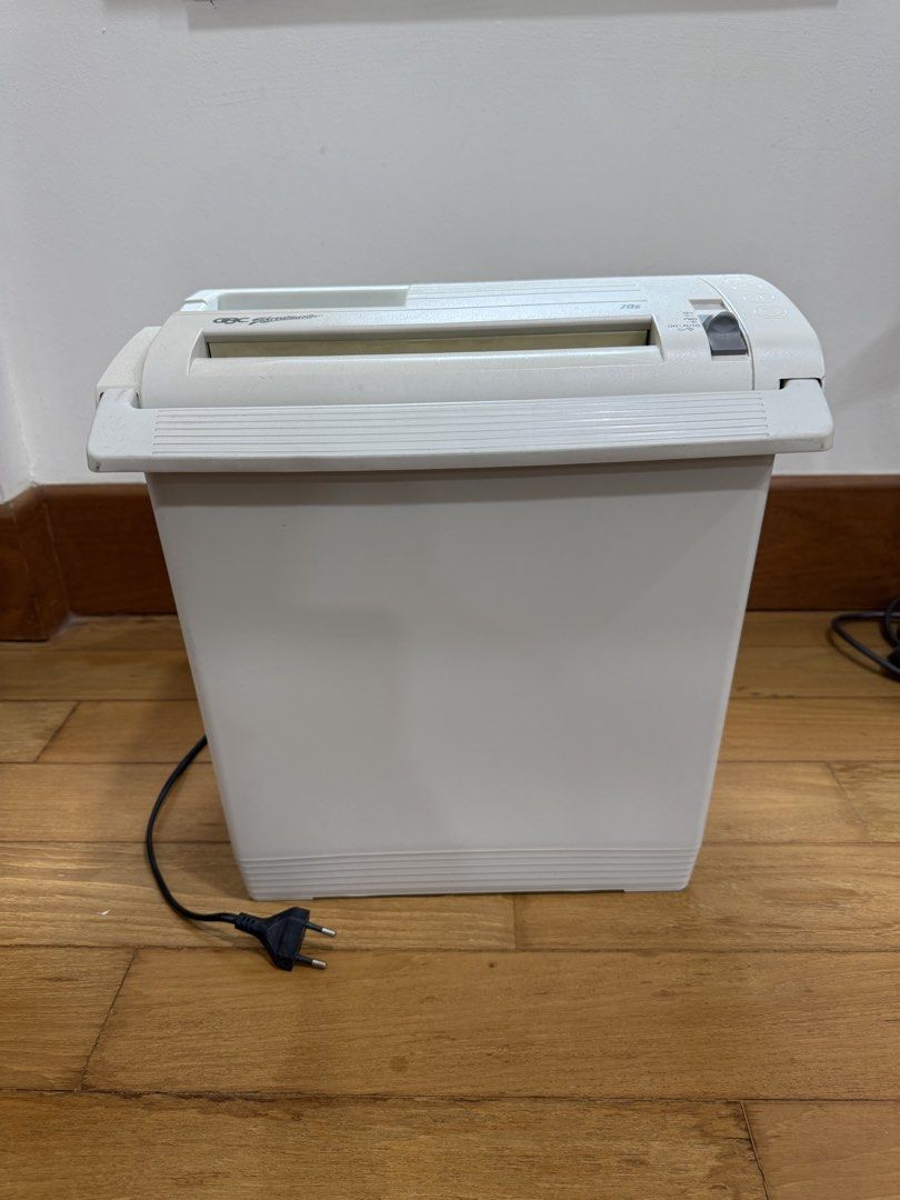 GBC Shredmaster 70s Paper Shredder448292092631459840