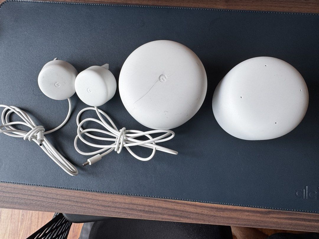 Google Nest WiFi Router and Point448294864793774080