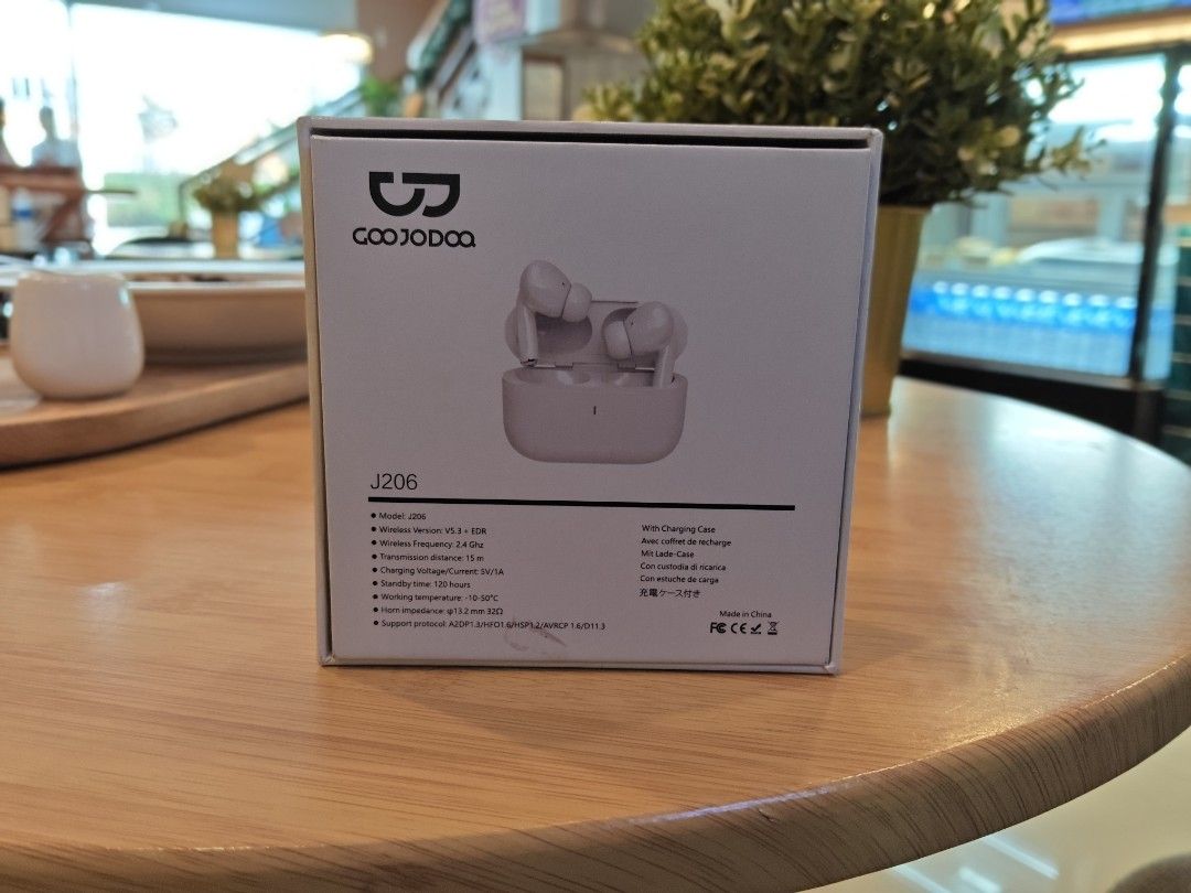 GooJodoq Wireless Earbuds (Category: Earphones) located in Batangas. Submitted by kokoy_garcia (Listing ID 1436655933, Image 2). Description: Legit GOOJODOQ wireless earbuds • Good condition • Smooth connectivity • Good audio quality • Clean and well kept • Can send more pics/videos for checking RFS: Not being used much Meetup available..