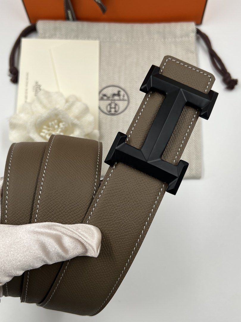 ⚜️Hermes Belt - Diamond H So black - Reversible (Category: Luxury Accessories) located in Makati City. Submitted by 90sangel (Listing ID 1436744982, Image 2). Description: •Item: Hermes Reversible - So black matte H diamond - Rare! Etoupe/Noir •Size 85-110cm •Condition: Excellent! complete with paperbag. Giftable! *Classic and easy to pair with! 🖤🩶🤎.