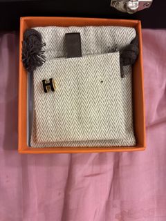 (Category: ) located in . Submitted by shopwtme (Listing ID 1436733197, Image 1). Description: .