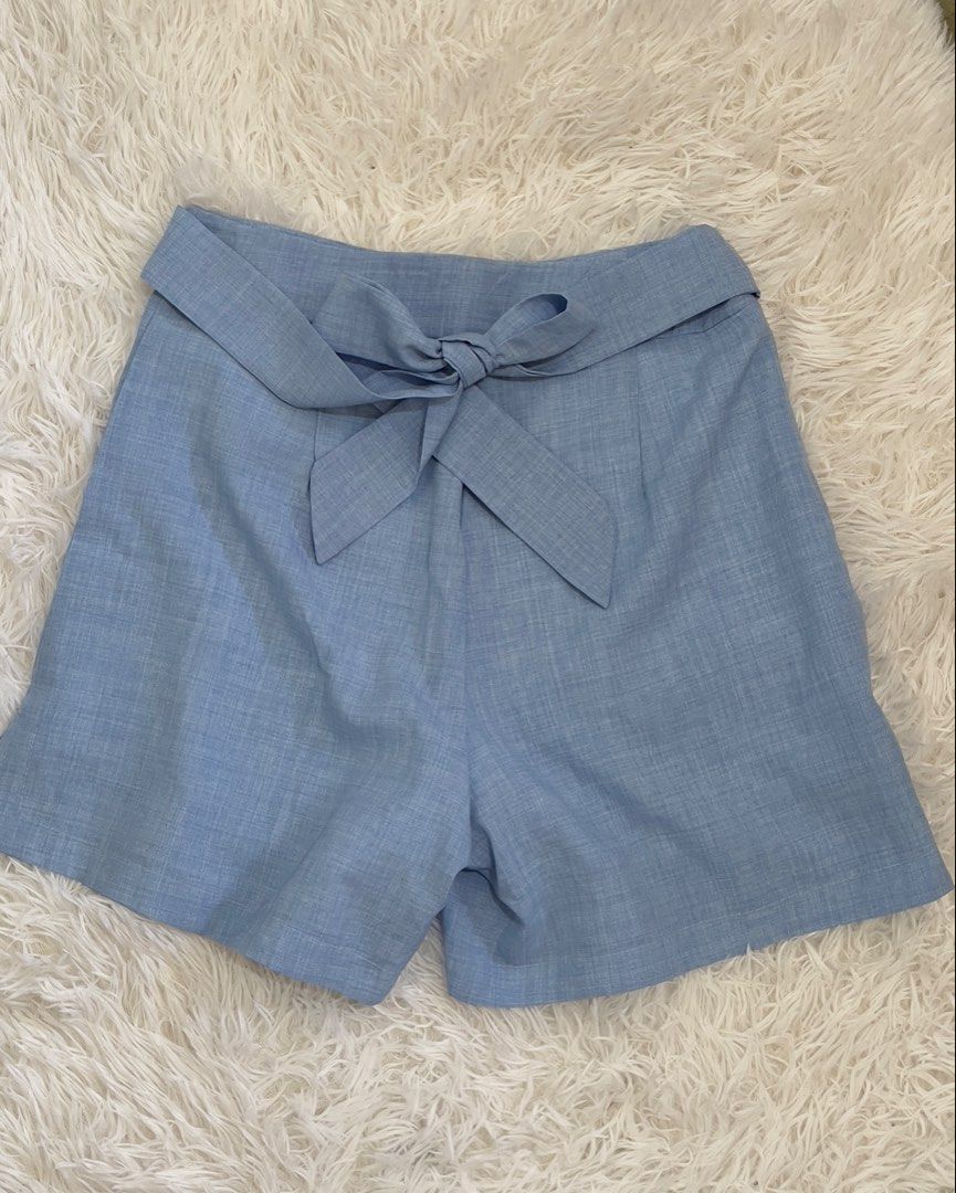 High Waist Shorts with Ribbon (Category: Shorts) located in Virac. Submitted by contact.slg (Listing ID 1436655079, Image 1). Description: 26-27” Waist 15” Length High Waisted Zipper on the side Zara Uniqlo H&M.