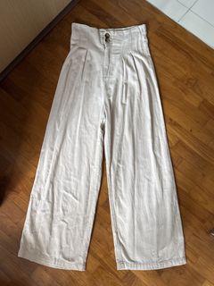 (Category: ) located in . Submitted by nelleeclothes (Listing ID 1436701539, Image 1). Description: .