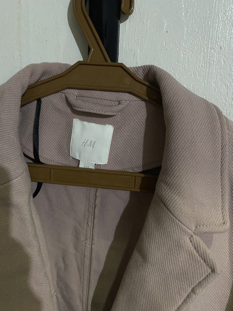 H&M Long Coat - XS (Category: Coats, Jackets and Outerwear) located in Lapu Lapu. Submitted by rcelp (Listing ID 1436789107, Image 2). Description: Fits small.
