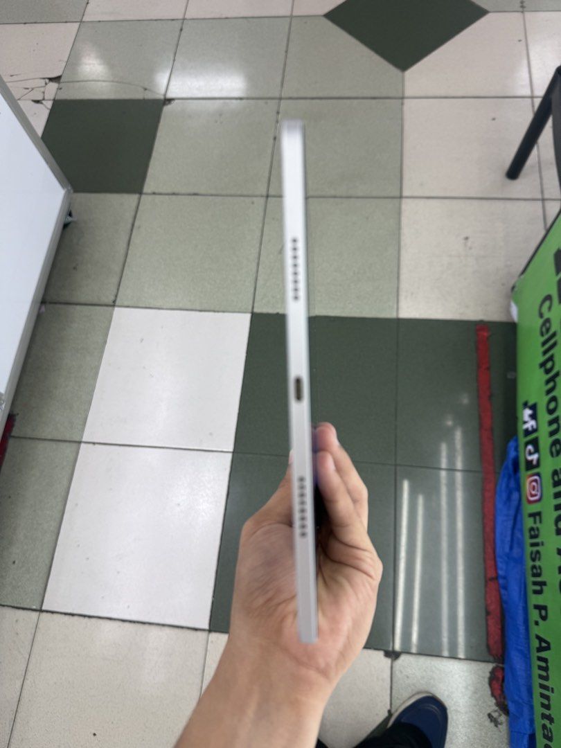 iPad Pro M1 11 inch Wifi 128gb (Category: iPad) located in Manila. Submitted by carimgadgets (Listing ID 1436753295, Image 3). Description: .