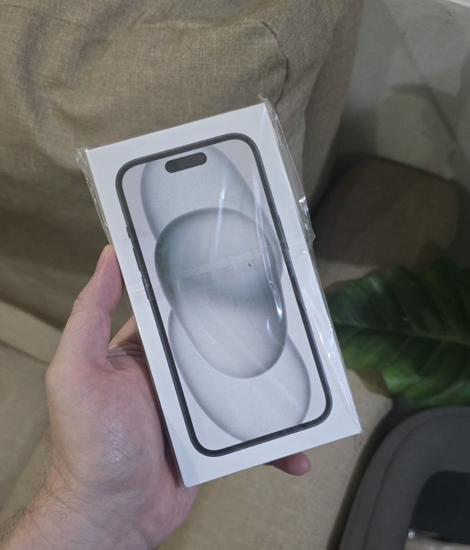 Iphone 15 128GB (Category: iPhone 15 Series) located in Malabon City. Submitted by hyrugadgets (Listing ID 1436682202, Image 1). Description: iphone 15 128GB Brandnew Sealed Local Unit NTC Price: P.36,500 Malabon Pin: Hyru Gadgets.