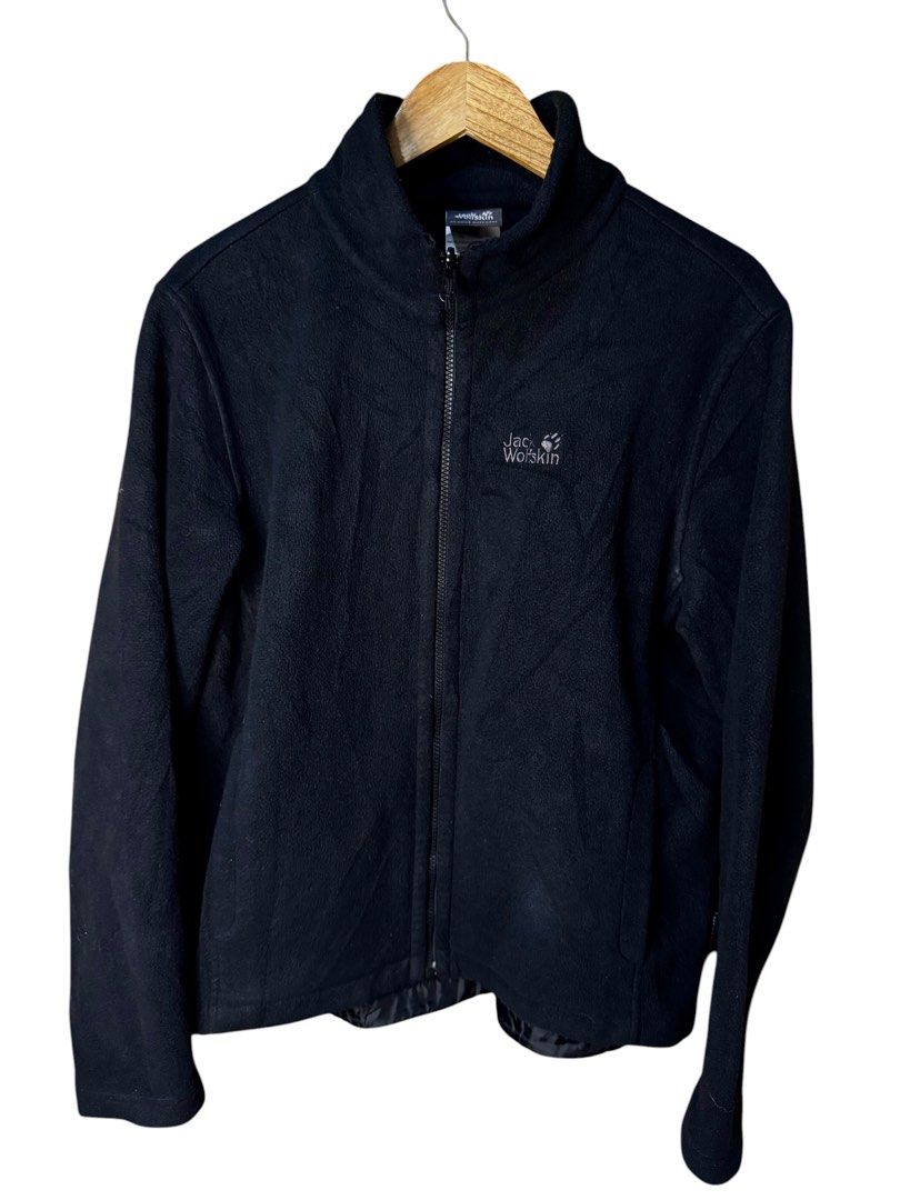Jack Wolfskin Fleece Jacket (Category: Coats, Jackets and Outerwear) located in Manila. Submitted by keithanced50261 (Listing ID 1436699594, Image 1). Description: - Jack Wolfskin fleece jacket excellent condi nice psg 22.5x25.5 M on tag pang cafe mo rare brand.