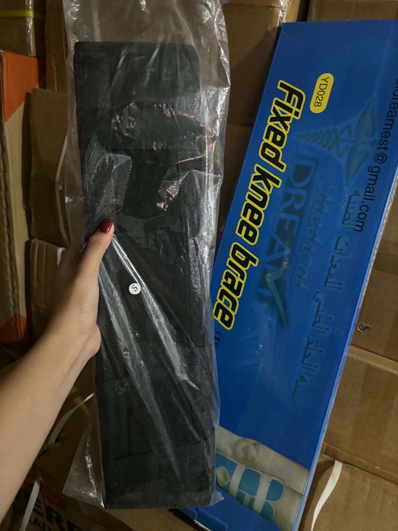 Knee Immobilizer Small (Category: Medical Supplies & Tools) located in Quezon City. Submitted by indaytals (Listing ID 1436814482, Image 1). Description: Brandnew Onhand COD Gcash bank upon deliver.