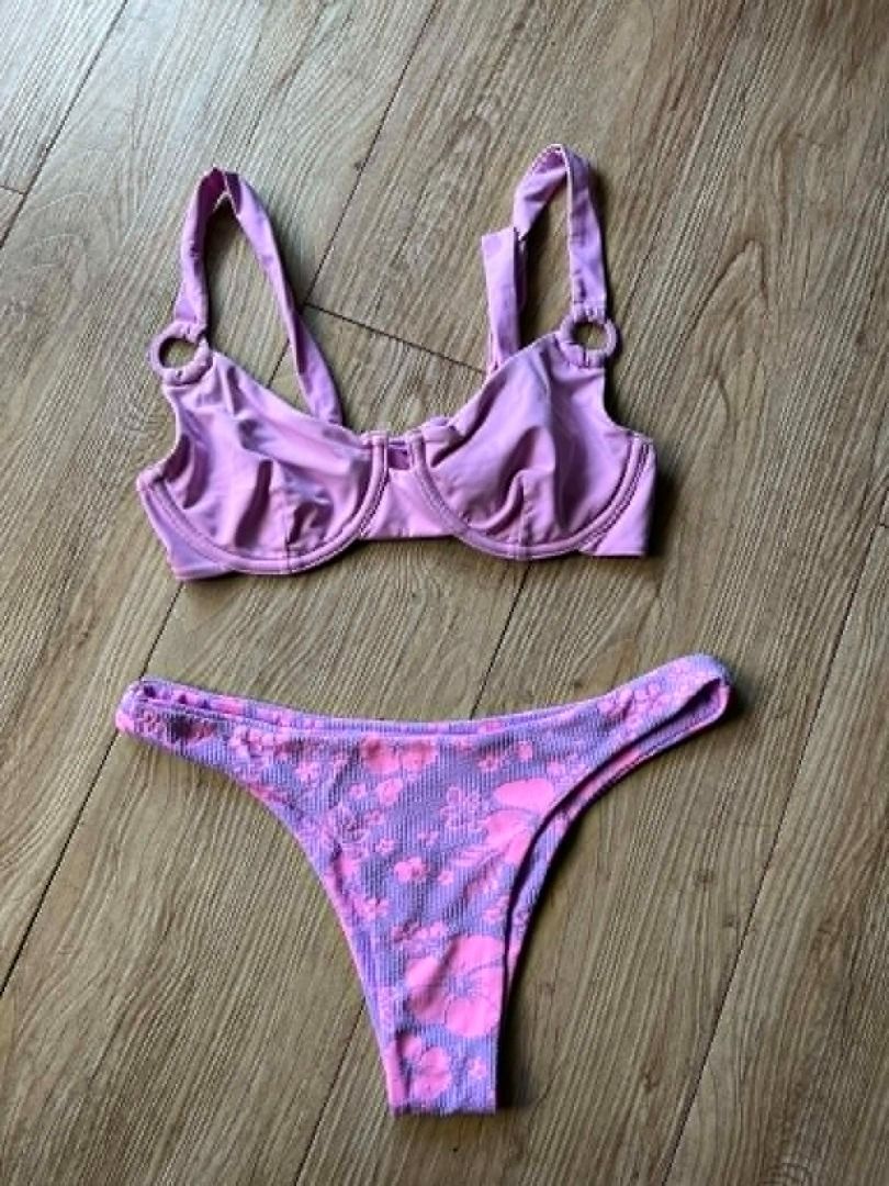 Swimsuit Bikini Set: Kulani Kinis x RVCA (Medium) (Category: Bikinis & Swimsuits) located in Pasig City. Submitted by jobeee_ph (Listing ID 1436725716, Image 2). Description: Lilac bikini set: 1) RVCA Underwired Bikini Top (washed but never used) - Medium UK10 - up to 34B cup - not padded - Underwired bikini top with ring details and adjustable straps 2) Kulani Kinis Bikini Bottom Textured Floral (M) best fits 28-30 waist - Matching floral high-c