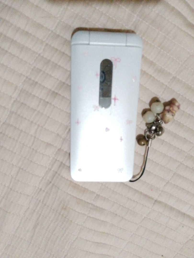kyocera kyf31 gratina 4g (Category: Early Generation Mobile Phones) located in Calbayog City. Submitted by lunahoshi (Listing ID 1428563743, Image 3). Description: openline ready to used can connec to wifi and Bluetooth installed puretube facebooklite, tiktoklite, instagram, mihon manga reading app, nfc ready and good for tamagotchi 4u.