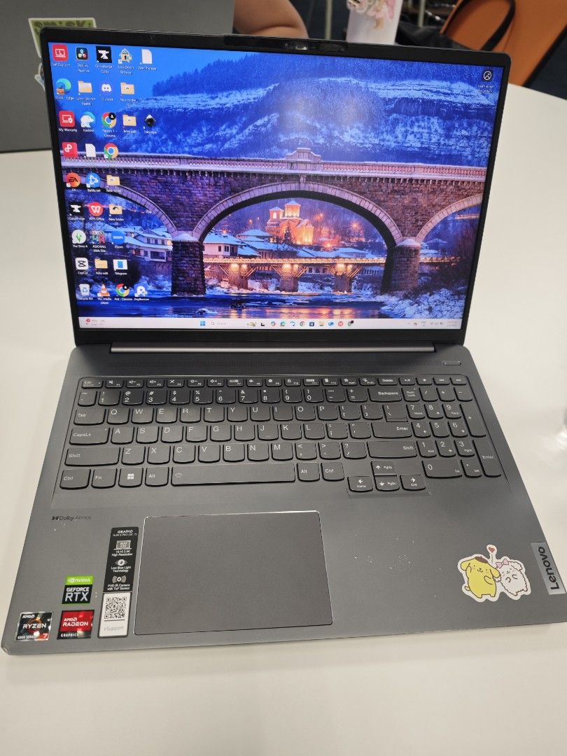 Lenovo Laptop with RTX Graphics449031224375398400