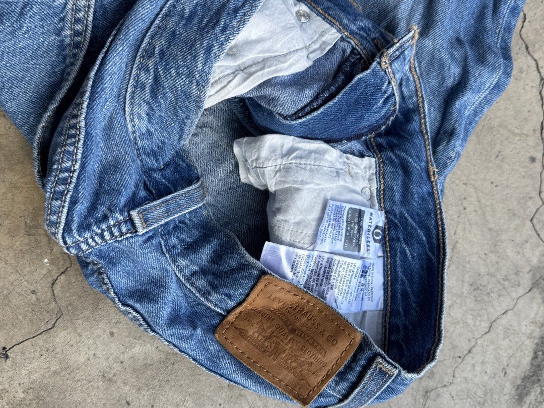 Levi's premium High Rise Jeans - Size 28 (Category: Jeans) located in Manila. Submitted by keithanced50261 (Listing ID 1436700105, Image 3). Description: authentic levis premium pants good condi no issues 9/10 color rate dimes 28 to 30 fit L 39 unisex .