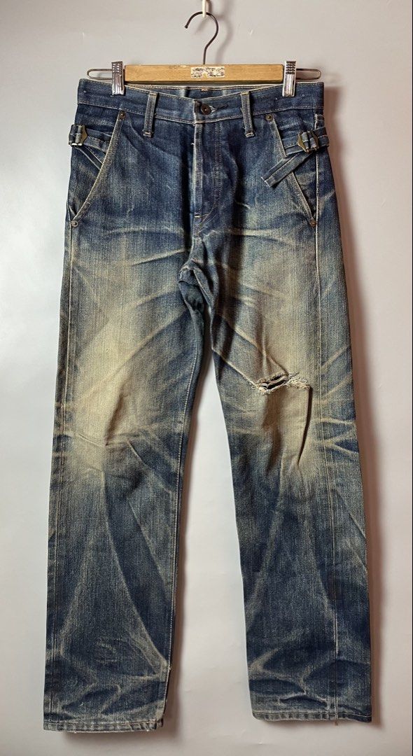 Levis vintage 201XX distressed straight pants (Category: Jeans) located in Quezon City. Submitted by theideal (Listing ID 1436799097, Image 1). Description: Read first before buy Legit/Authentic Levis vintage 201XX distressed selvedge Big E straight fit pants Size 30 mens Length 42 inches Still in good and presentable condition No major flaws Minor sign of use and also due to its age only See picture details posted.