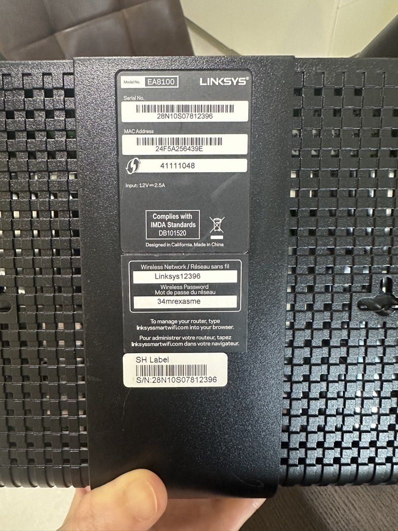 Linksys EA8100 Router448407891818598402