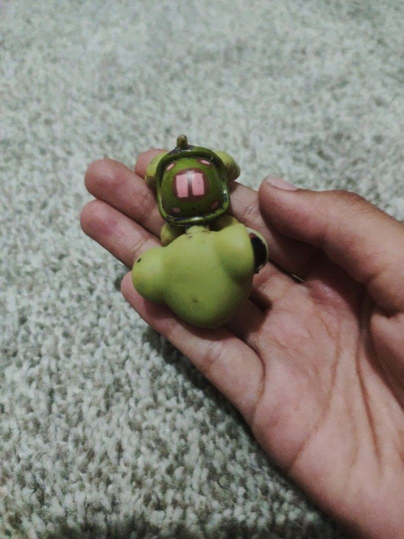 Littlest Pet Shop Turtle (Category: Figurines & Statues) located in Subic. Submitted by booley (Listing ID 1436751397, Image 2). Description: 250 pesos (NOT included shipping fee) Only damages on the shell (painted a little bit purple) and a little bit dirty .