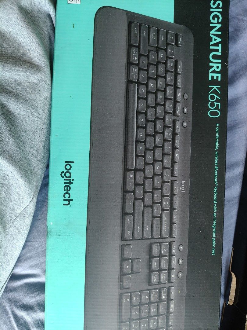 Logitech Signature K650 Wireless Keyboard448276587842129920