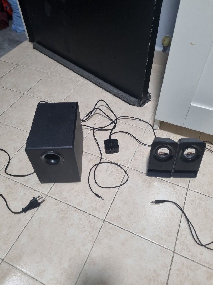 LOGITECH/Z213

PC SPEAKER-2.1CH/ELEC448838103477135360